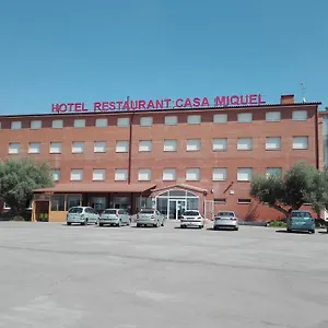  Hotel Restaurant Casa Miquel